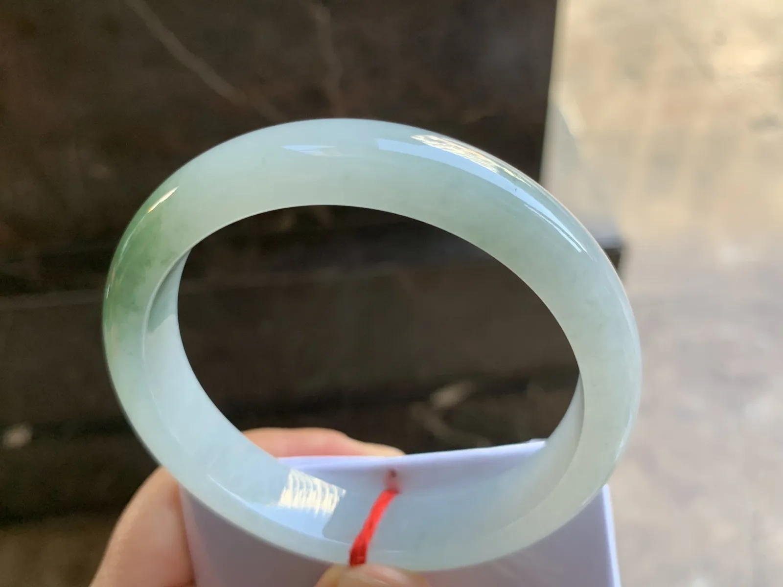 59.5-13-7.8mm
冰种飘花手镯 底子细腻 水润