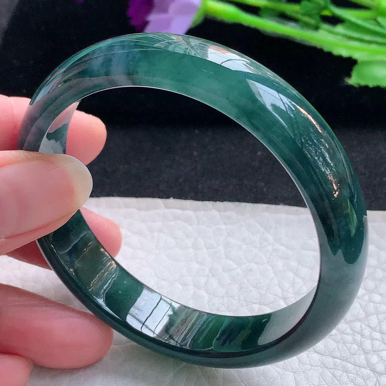 ll自然光57*13*6.5平安镯 翡翠A货玉手镯湖水蓝水灵宽边玉手环