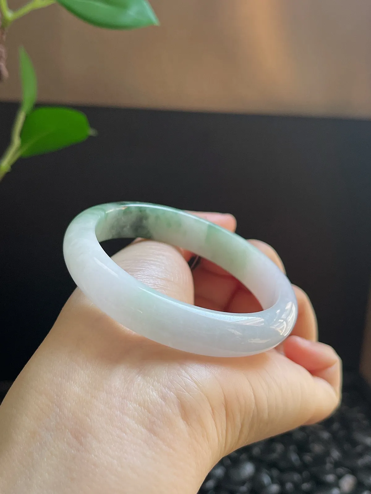 正圈54.6圈口，翡翠糯化种飘花手镯