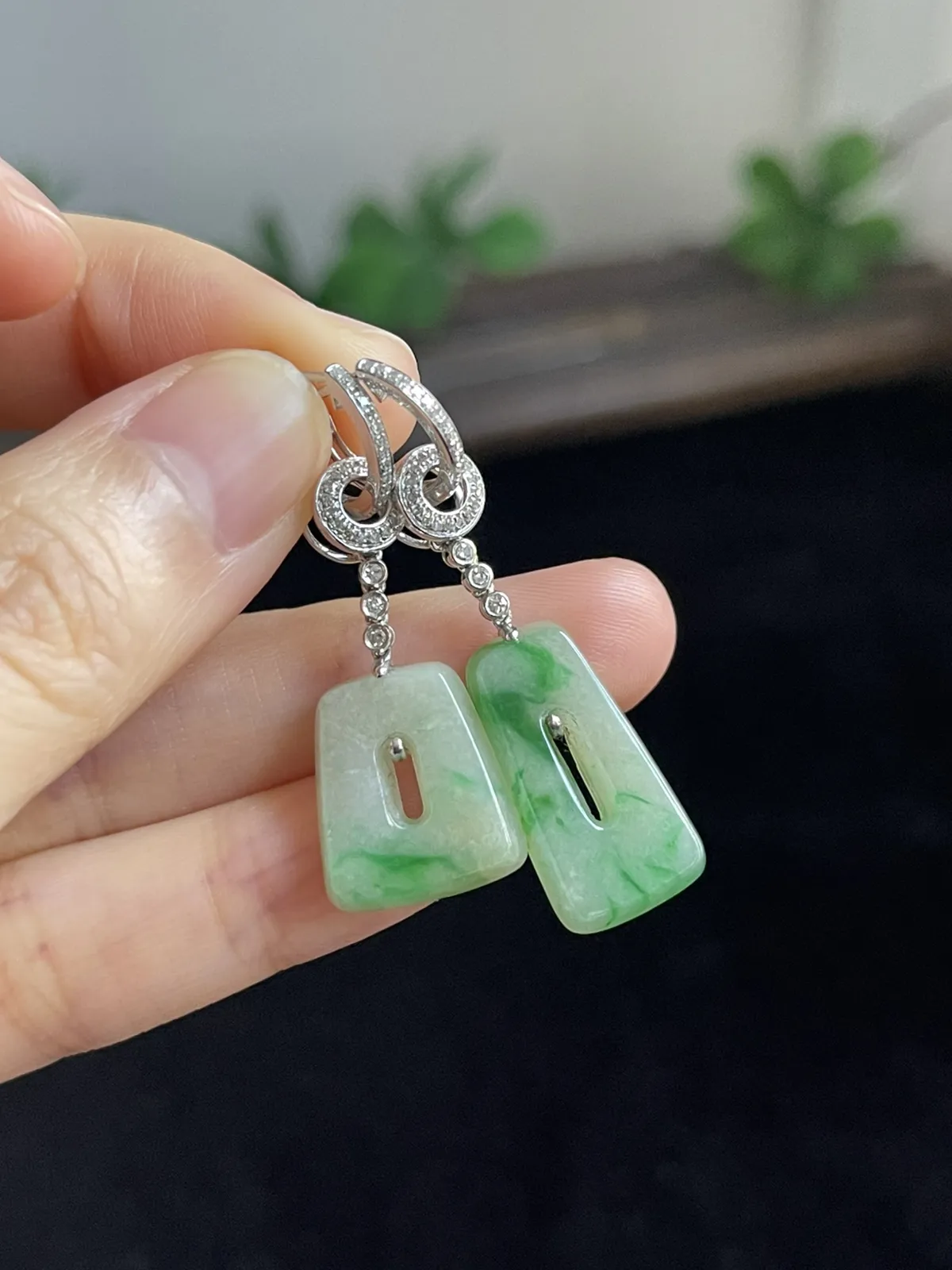 翡翠耳坠，印记：G18K,伴钻石