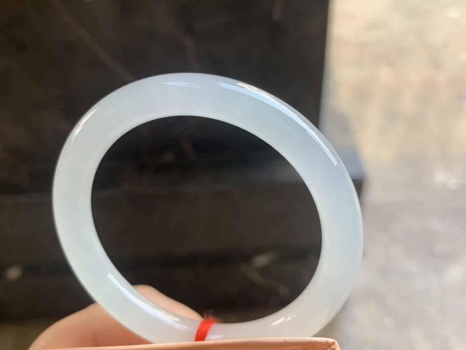 54-8.6mm
冰种圆条手镯 冰透莹润 清爽干净