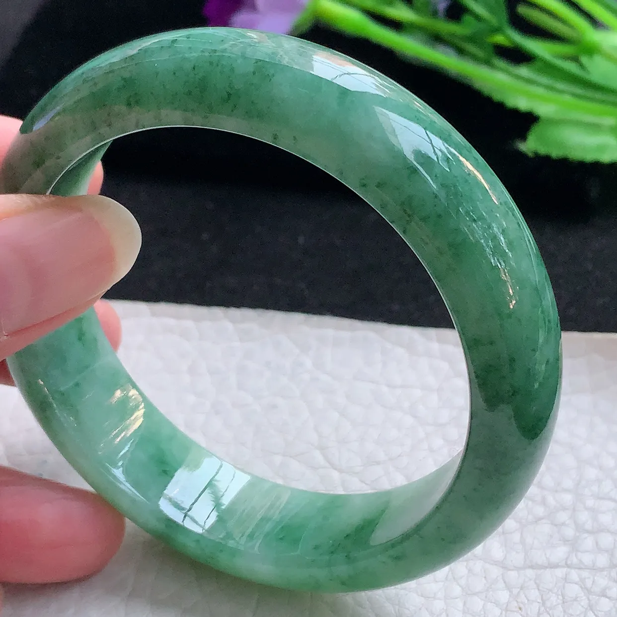 hy自然光57*15.6*8.3平安镯 缅甸翡翠A货玉手镯辣绿胶感 宽边玉手环