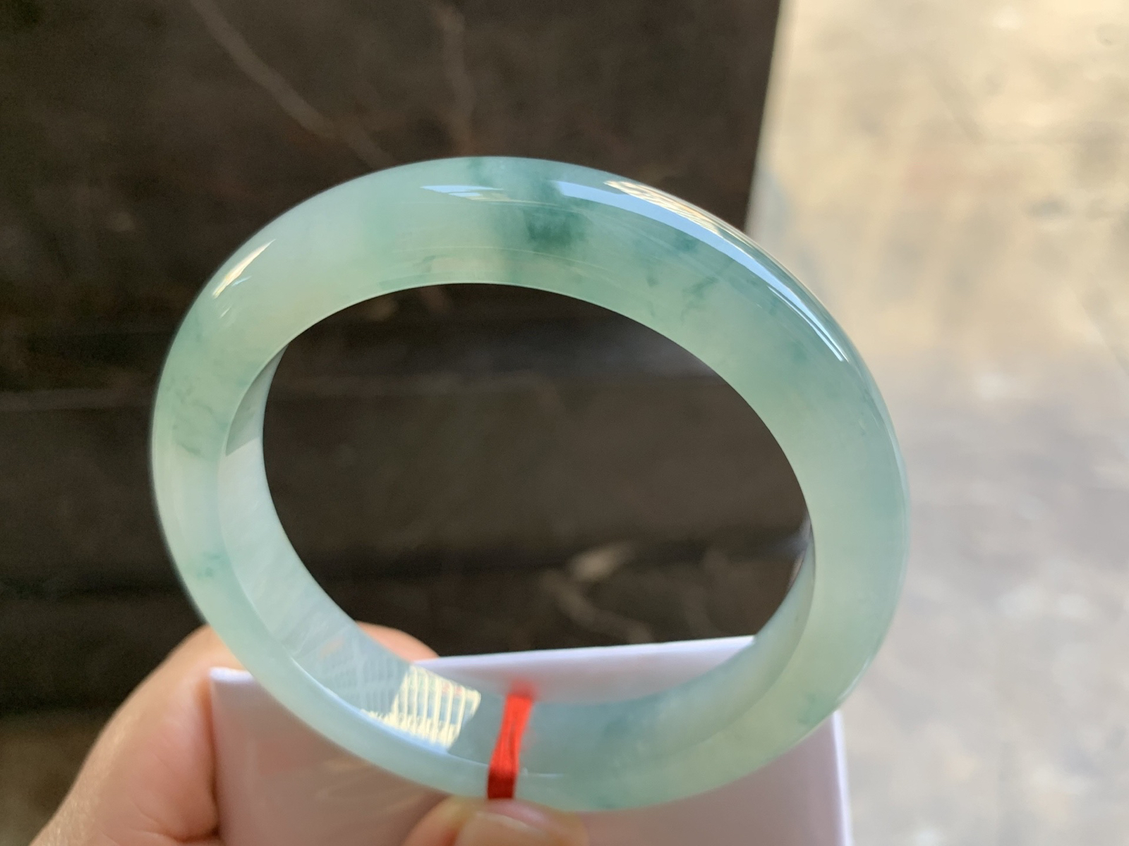 59-12.6-9mm
冰种飘花大圈口手镯 水润光泽 水润