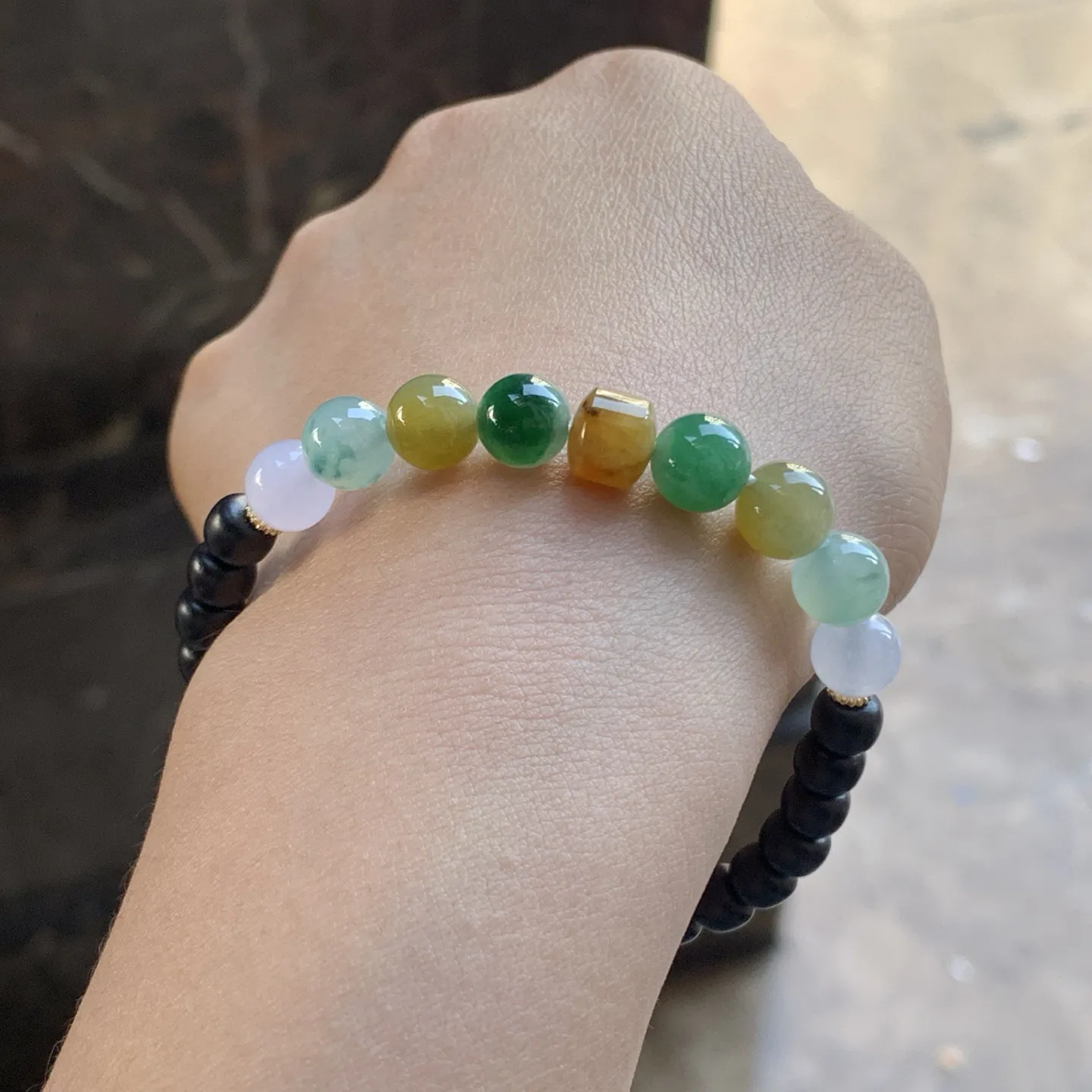 多彩手串^_^颜色鲜艳