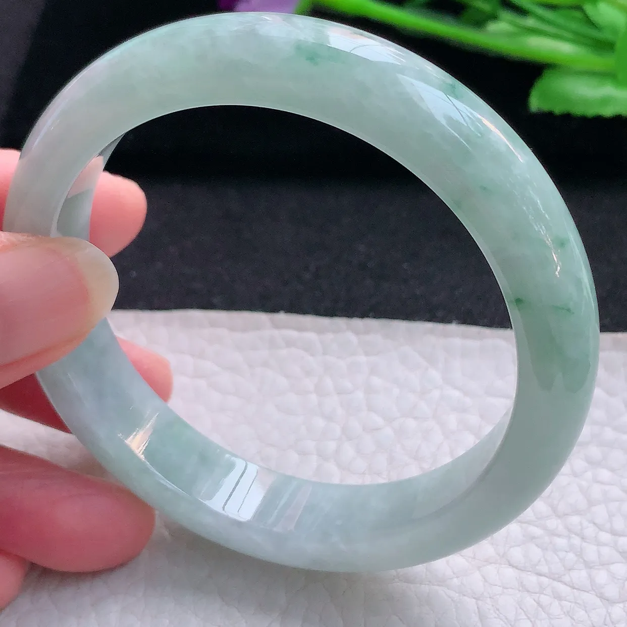 ll自然光57.5*12.5*8平安镯 缅甸翡翠A货玉手镯飘花灵动宽边玉手环