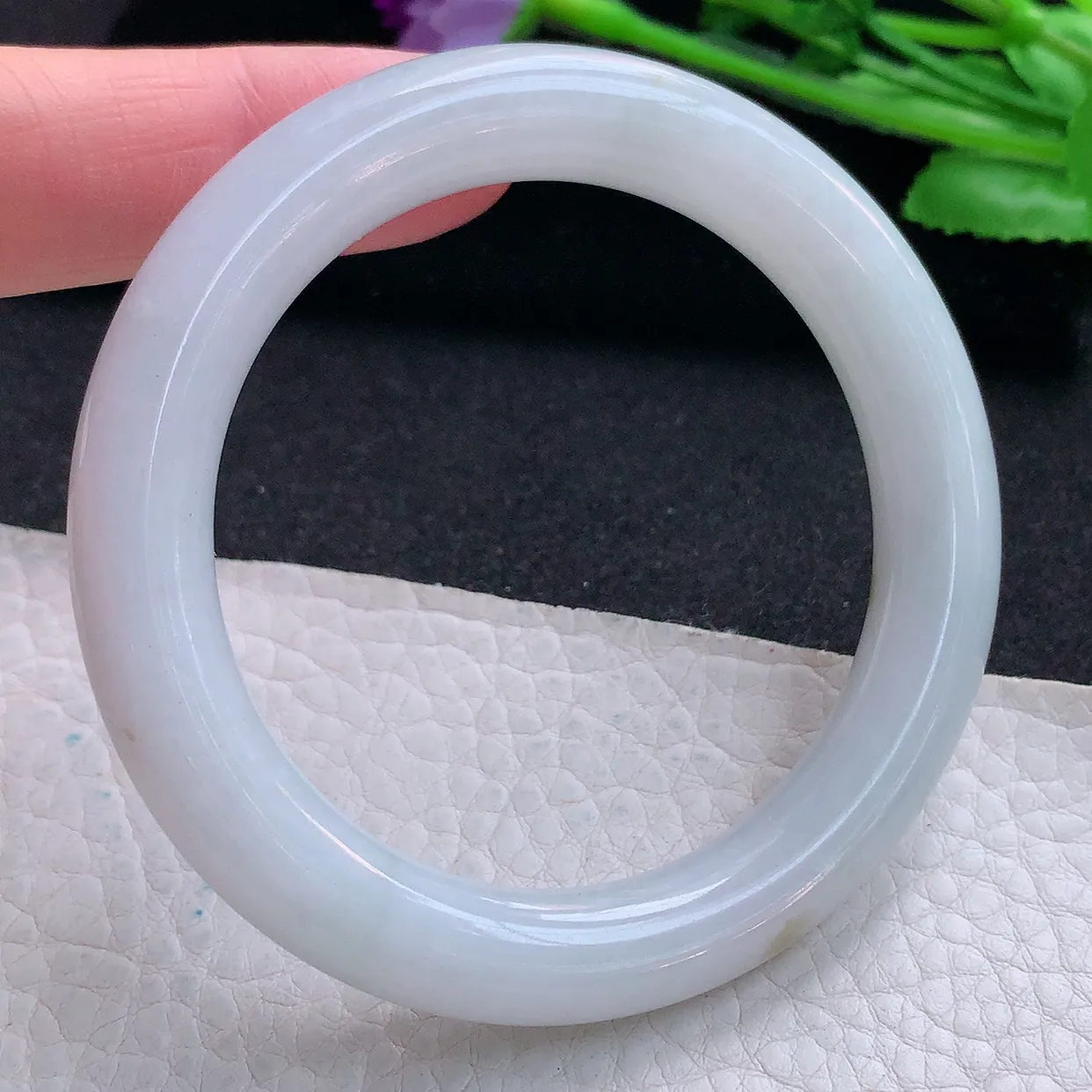 ll自然光53*10*9.8美人镯 缅甸翡翠A货玉手镯飘花水润圆条玉手环 叮当镯