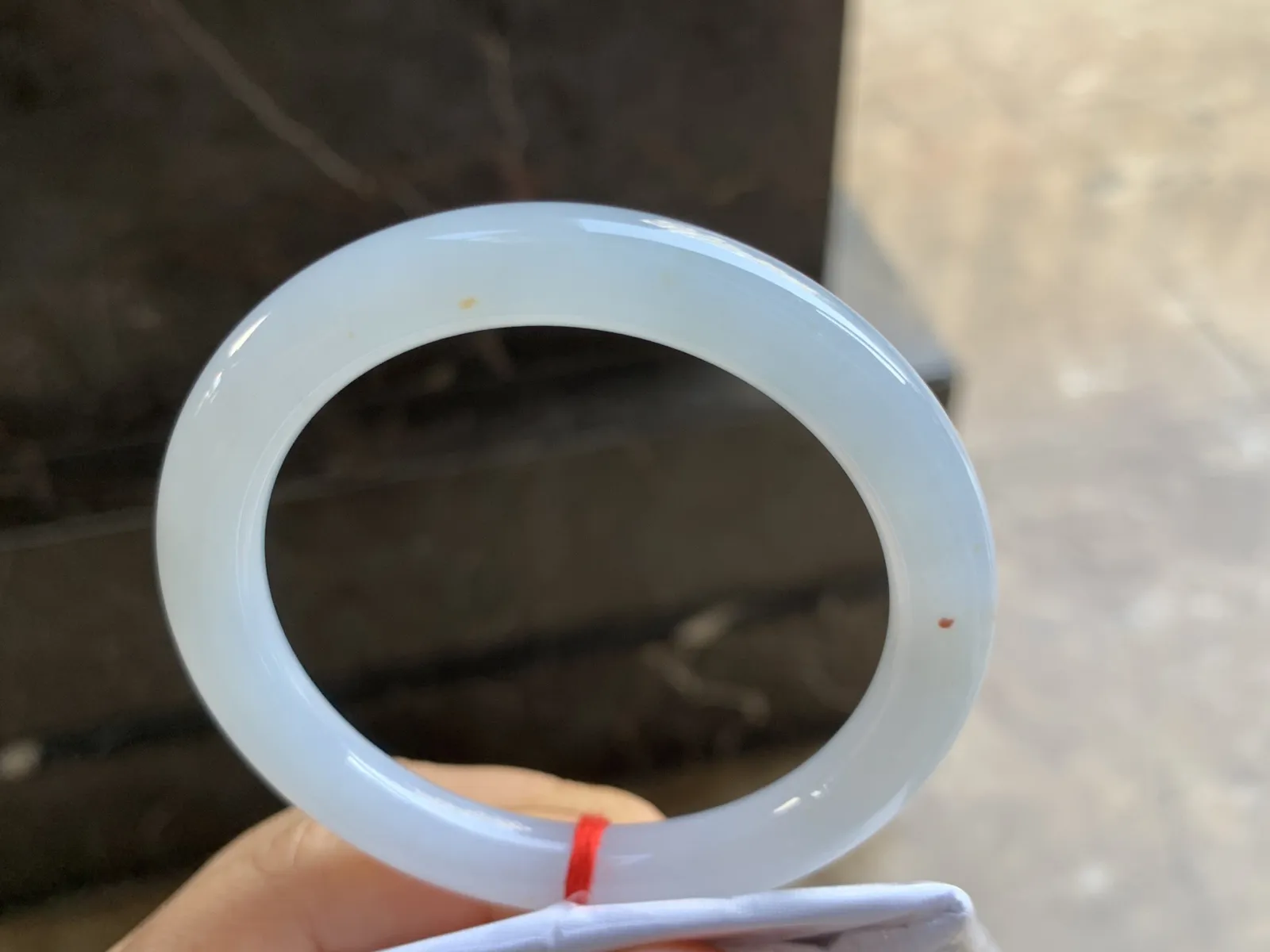 54-8.6mm
细糯种圆条手镯 底子细腻 水润