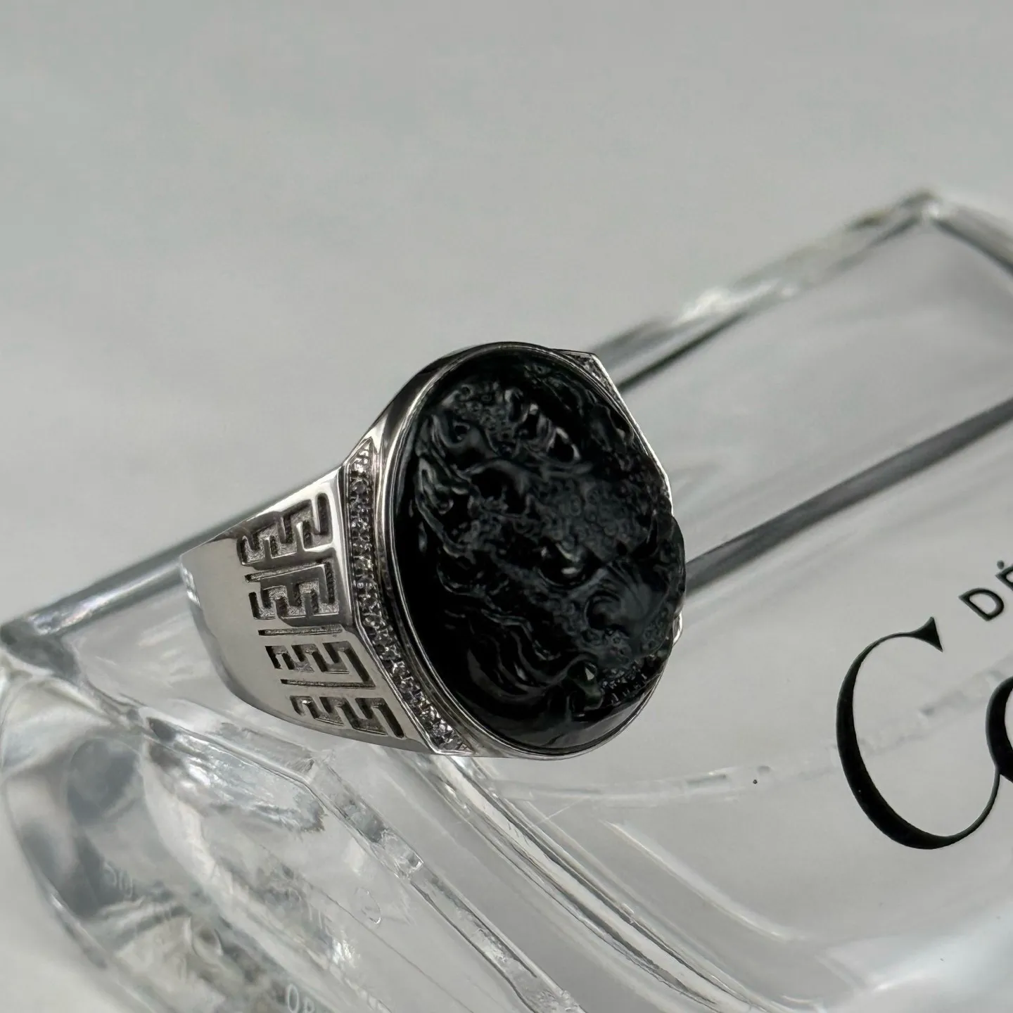 精品18k墨翠龙头男戒 种好色正 黑度极好 打灯通透 油性十足 尺寸20.1