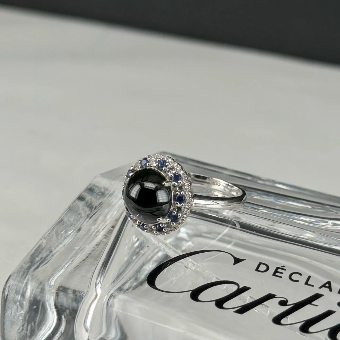 精品18k墨翠蛋面女戒 种好色正黑度极好 打灯通透 油性十足 尺寸13.5