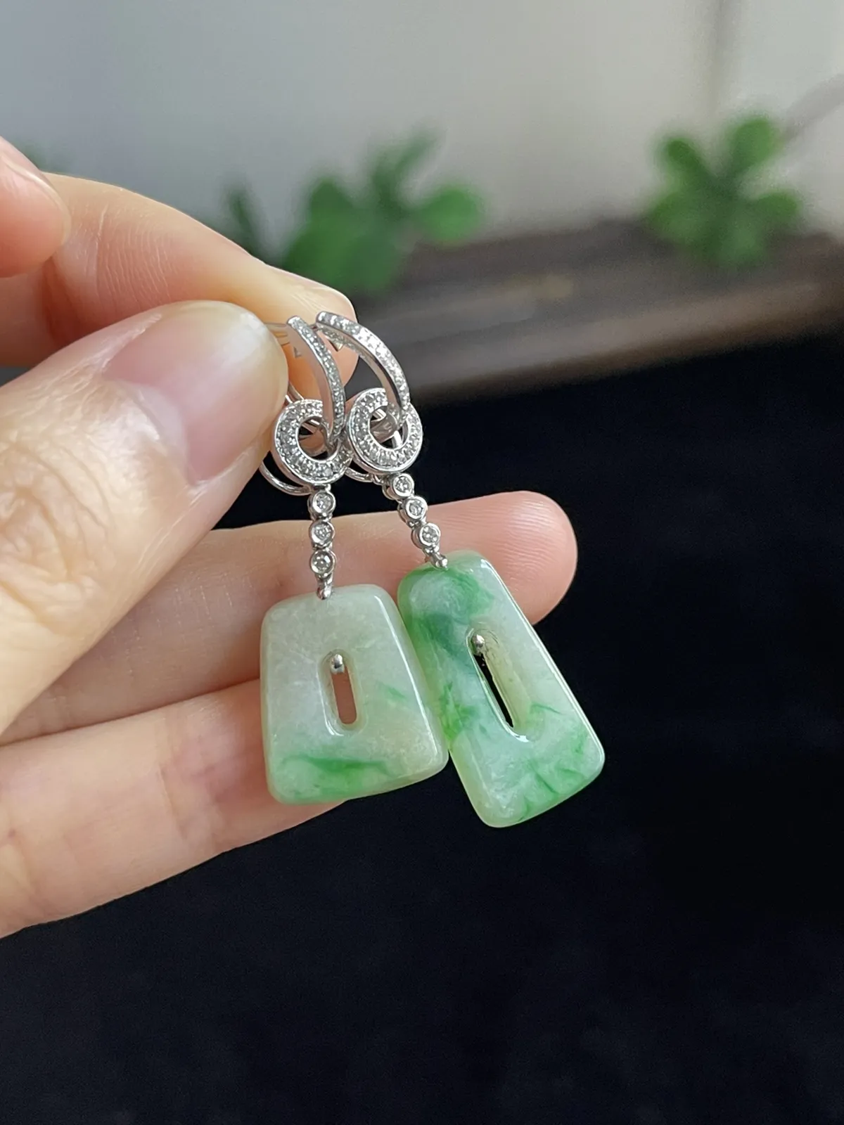 翡翠耳坠，印记：G18K,伴钻石