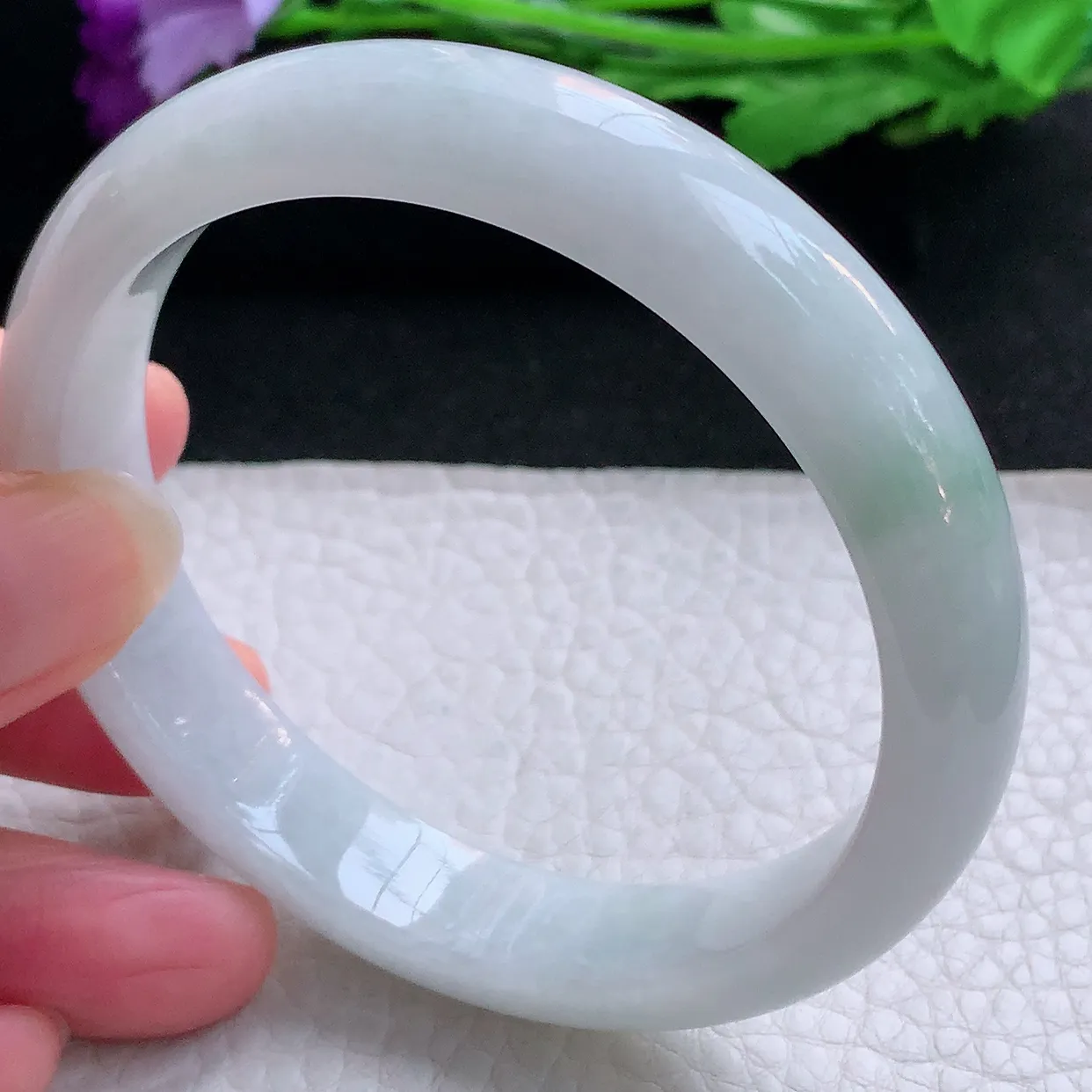 js自然光59*12.3*7.5平安镯 缅甸翡翠A货飘花玉手镯水润宽边玉手环