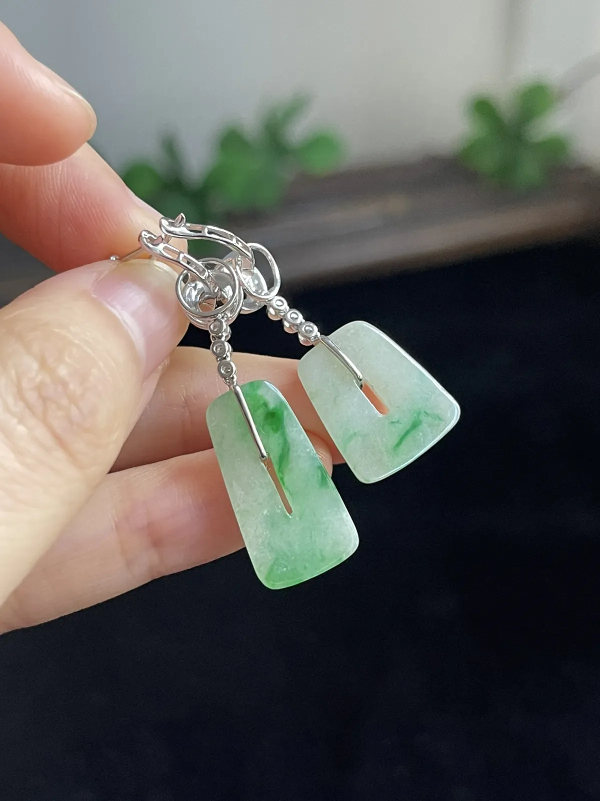 翡翠耳坠，印记：G18K,伴钻石