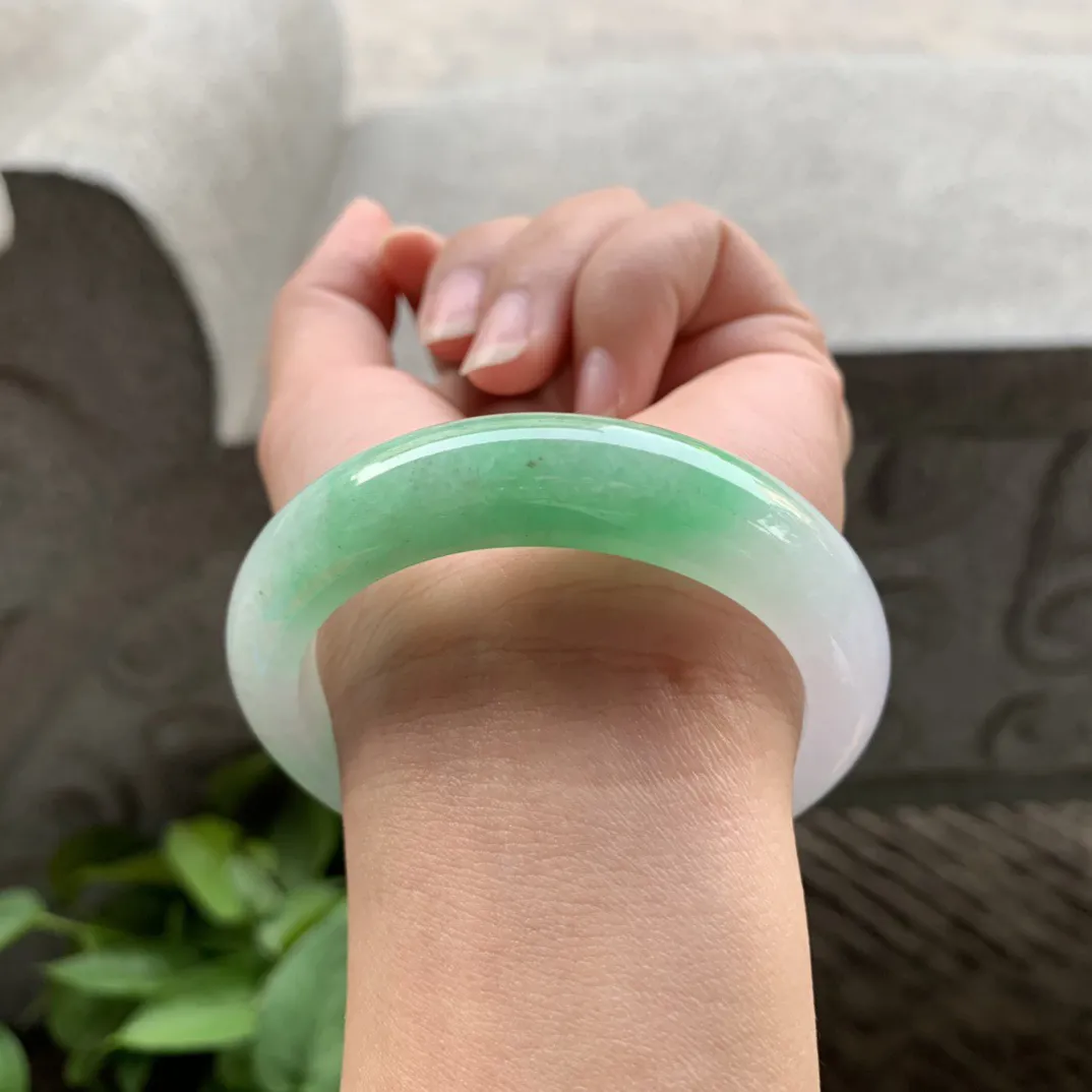 小圈口 53.6-13.4-9.2【飘阳绿正圈手镯】正圈53 54可戴
