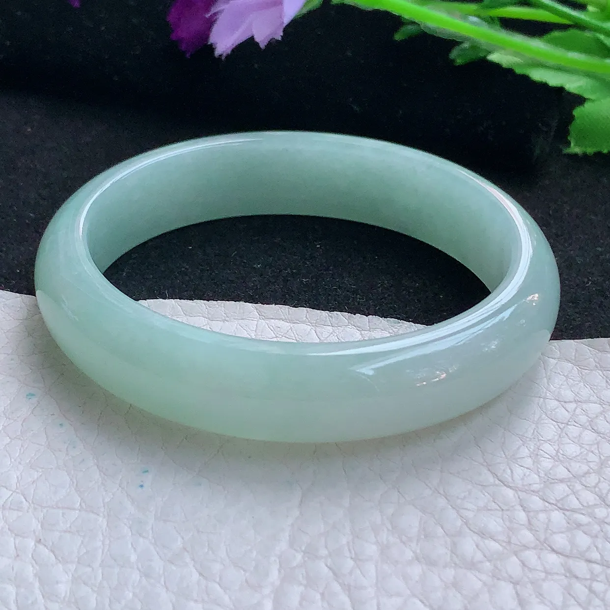 nr小圈口54*48.5*12.8*7贵妃镯 缅甸翡翠A货玉手镯浅绿水润宽边玉手环