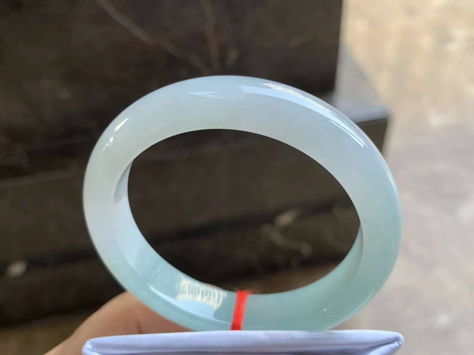 56-12.5-8.5mm
冰种晴水手镯 水润光泽 清新