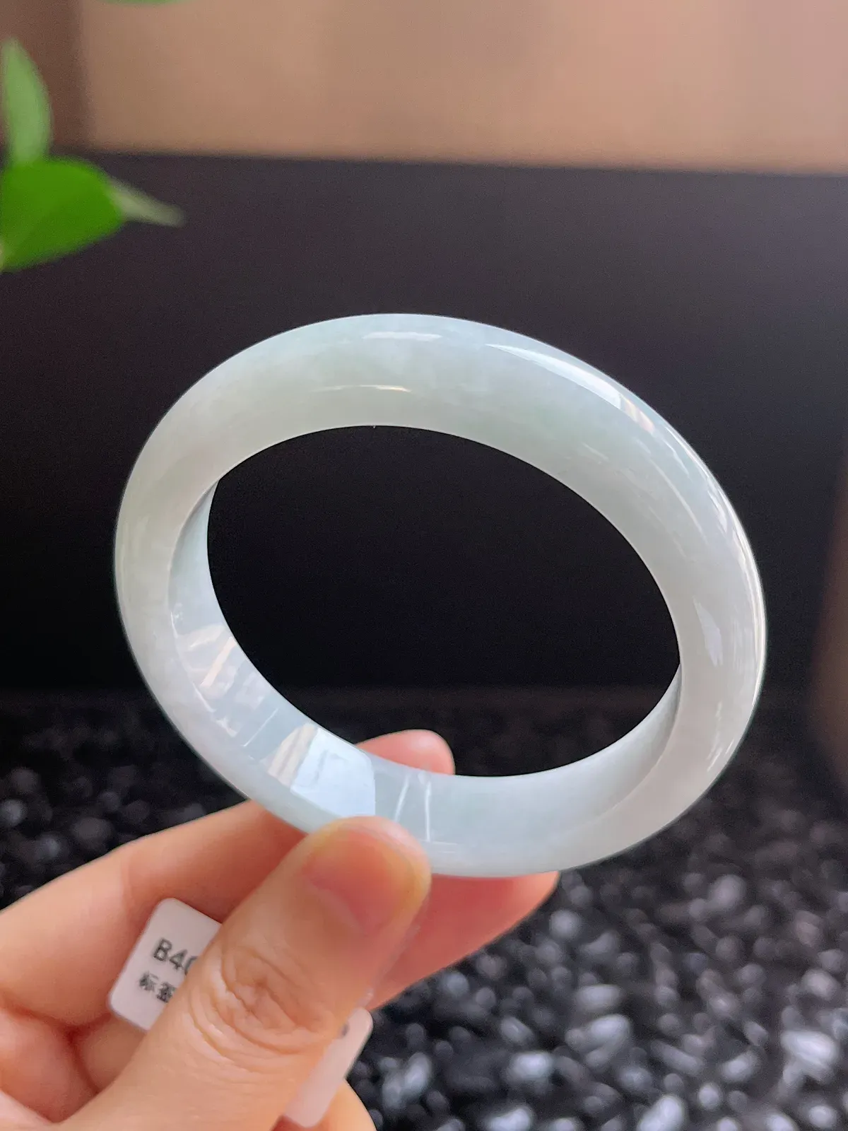 正圈54圈口，翡翠糯化种白色手镯