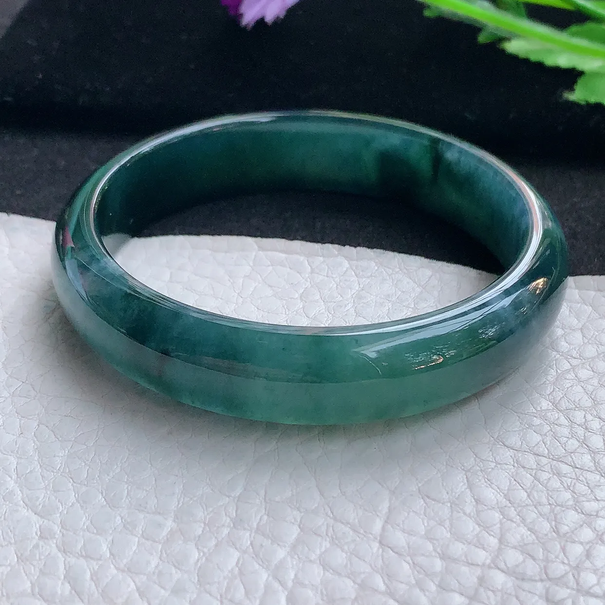 ll自然光57*13*6.5平安镯 翡翠A货玉手镯湖水蓝水灵宽边玉手环