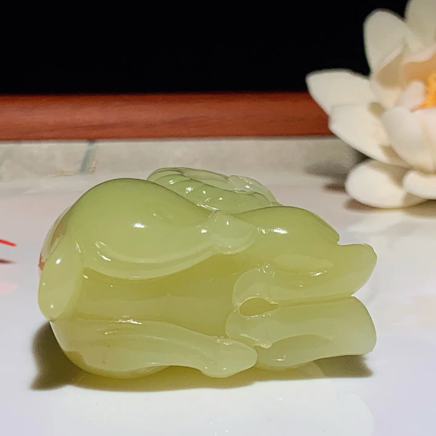 新疆和田玉黄口料洋洋如意羊挂件 尺寸44/26/36重71克 无裂无杂 玉质细腻油润 底色纯净 脂粉好，品质好。lt250103