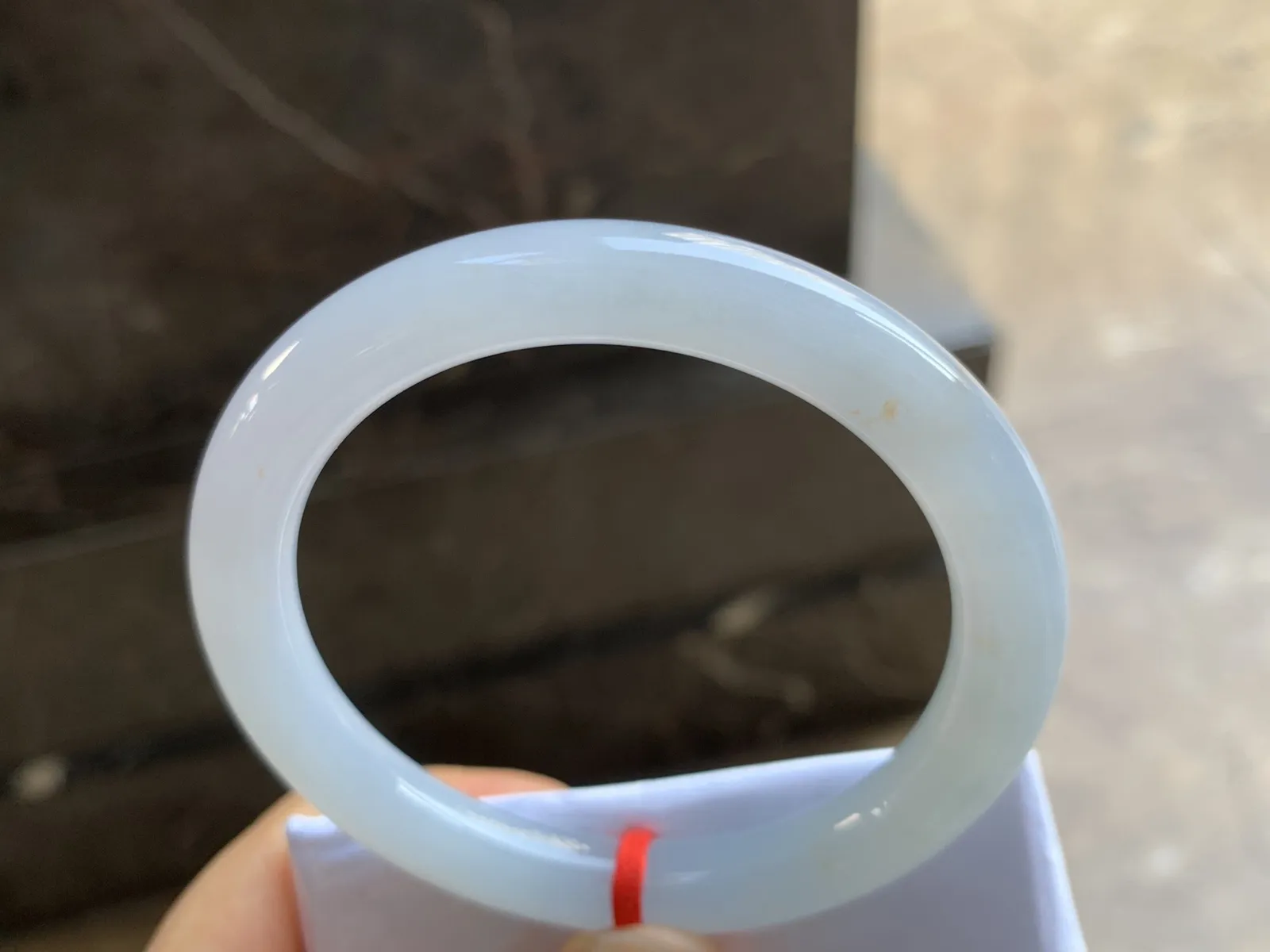 54-8.6mm
细糯种圆条手镯 底子细腻 水润