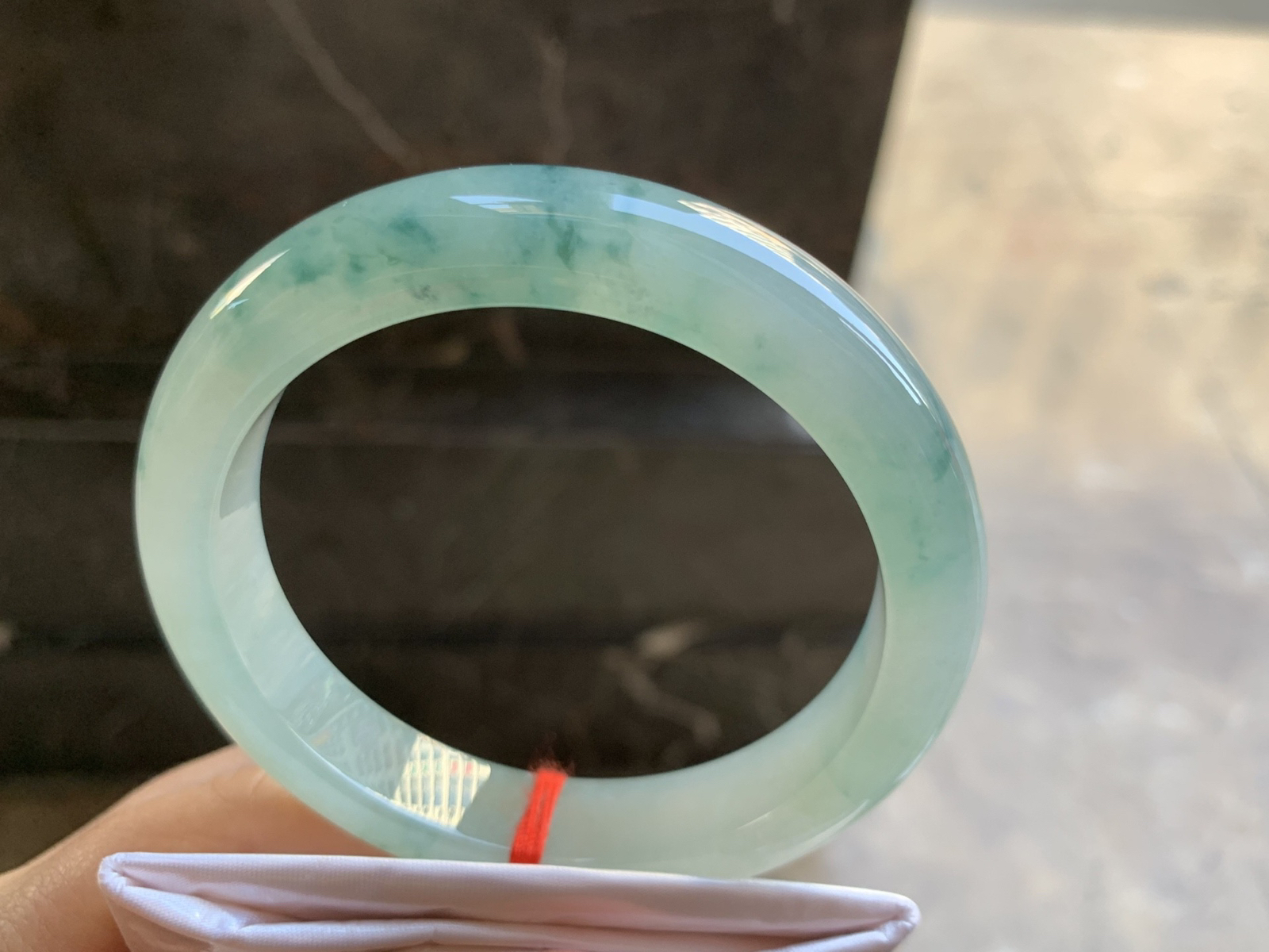 59-12.6-9mm
冰种飘花大圈口手镯 水润光泽 水润