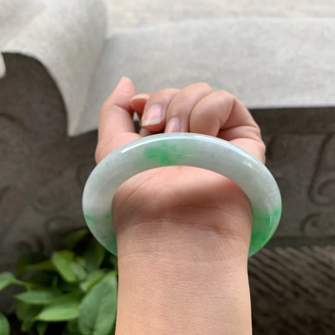 圈口 55-11.7【飘阳绿圆条手镯】圆条55 56可戴