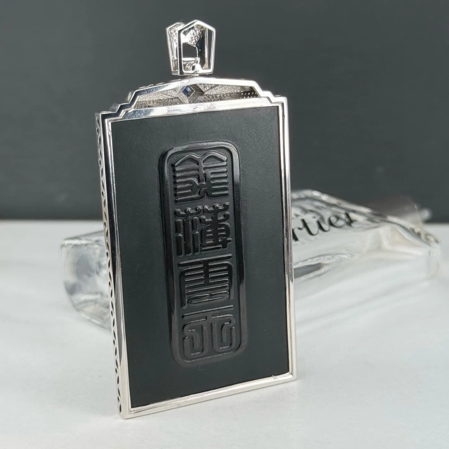 墨翠关公 种好色正 黑度极好 打灯通透 油性十足 尺寸79.9