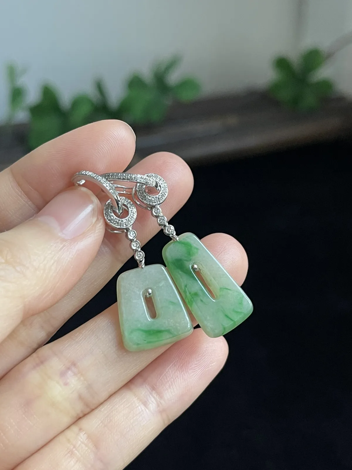 翡翠耳坠，印记：G18K,伴钻石
