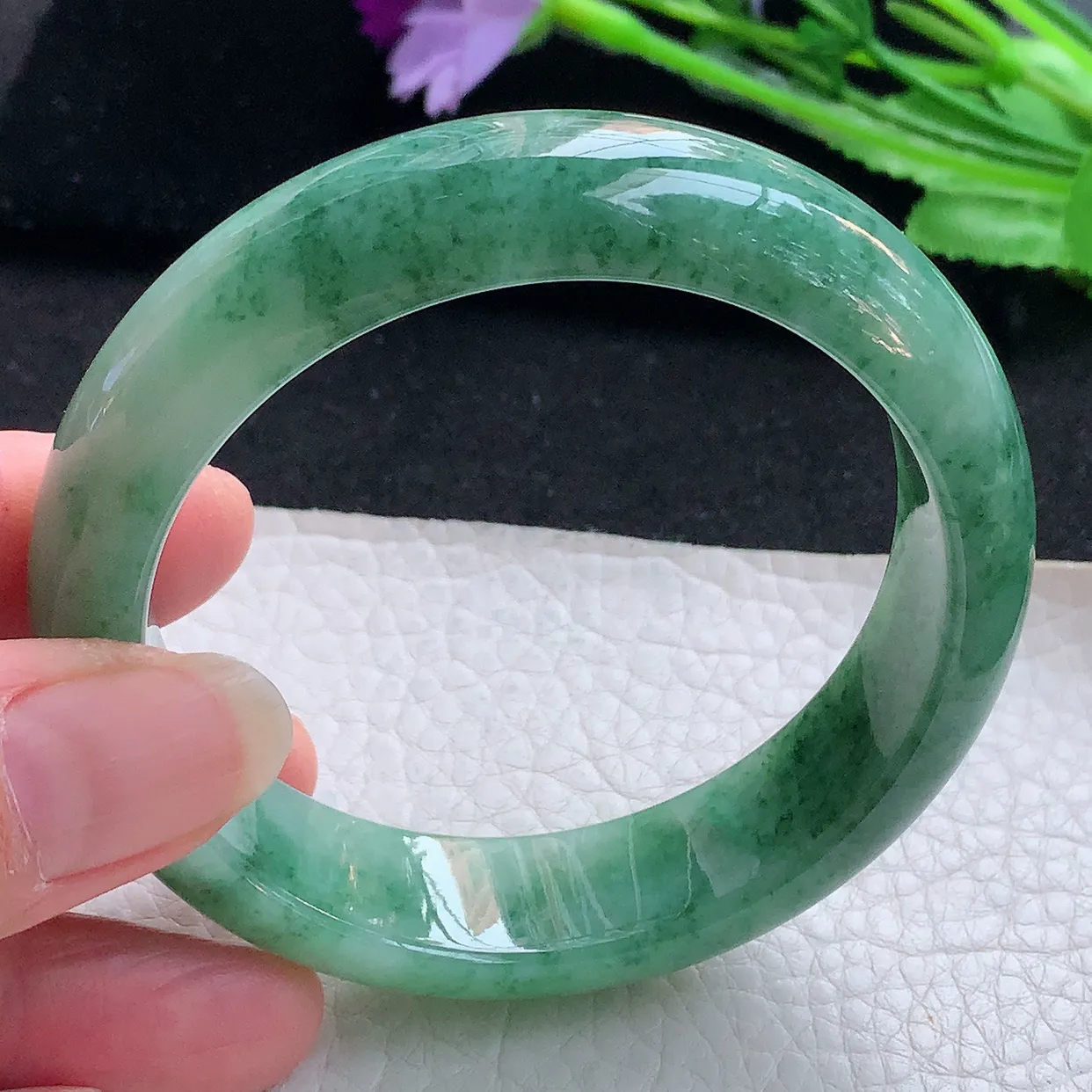 hy自然光57*15.6*8.3平安镯 缅甸翡翠A货玉手镯辣绿胶感 宽边玉手环