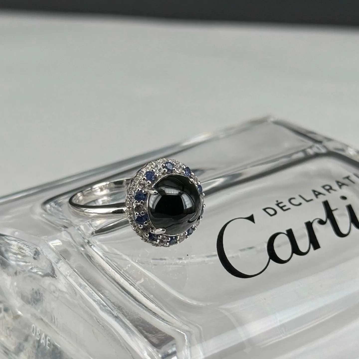 精品18k墨翠蛋面女戒 种好色正黑度极好 打灯通透 油性十足 尺寸13.5