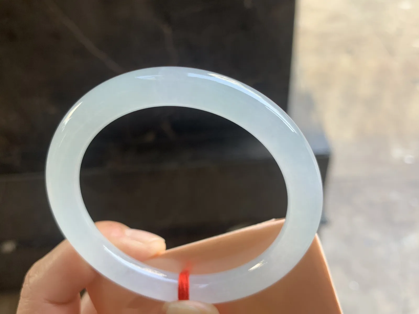 54-8.6mm
冰种圆条手镯 冰透莹润 清爽干净