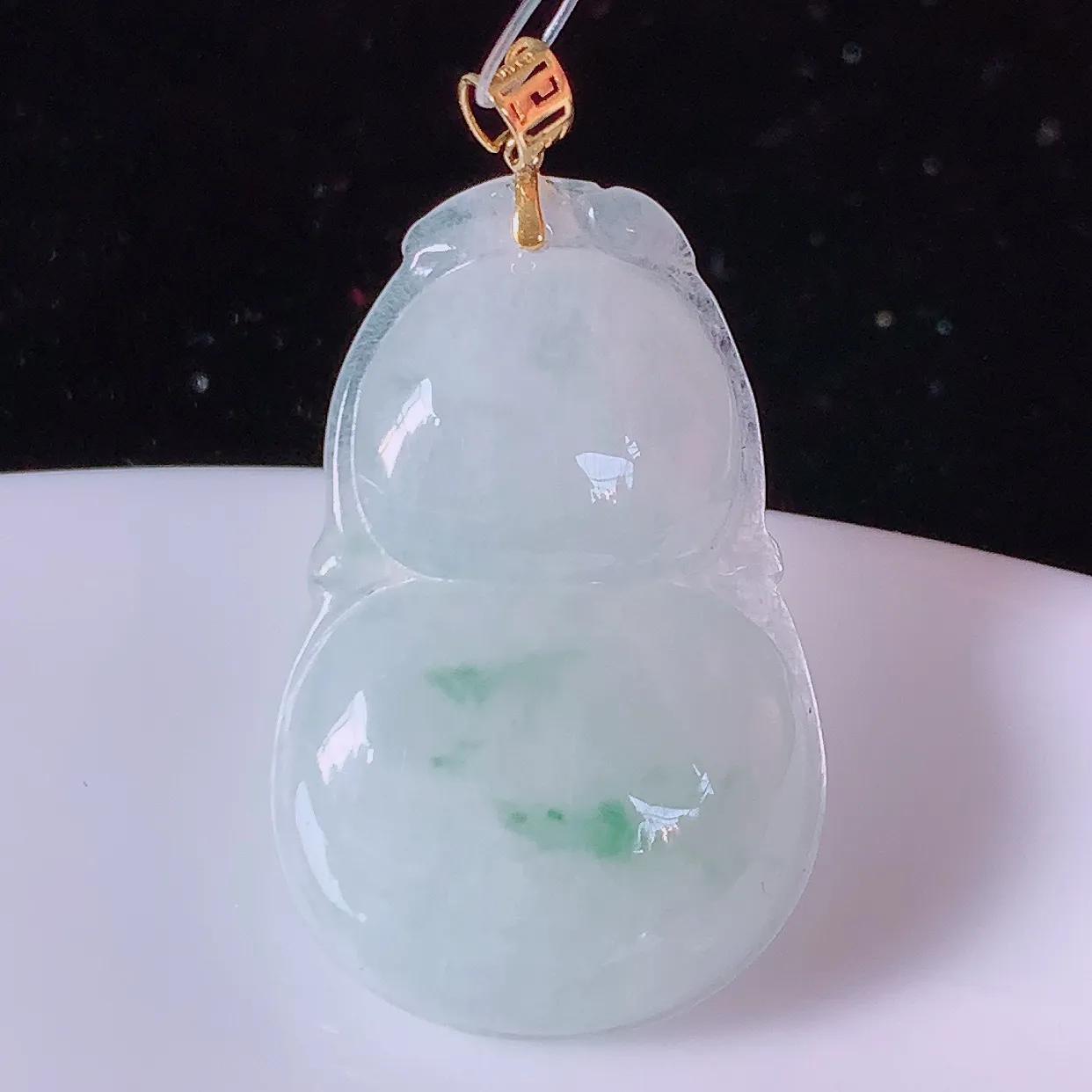 18K金镶嵌冰种飘花翡翠葫芦吊坠，葫芦寓意福禄双全，财源滚滚，品佳品，佩戴效果优雅迷人！#49.2