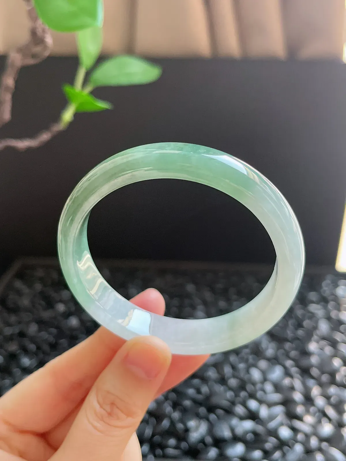 正圈54.8圈口，翡翠冰糯种绿色手镯