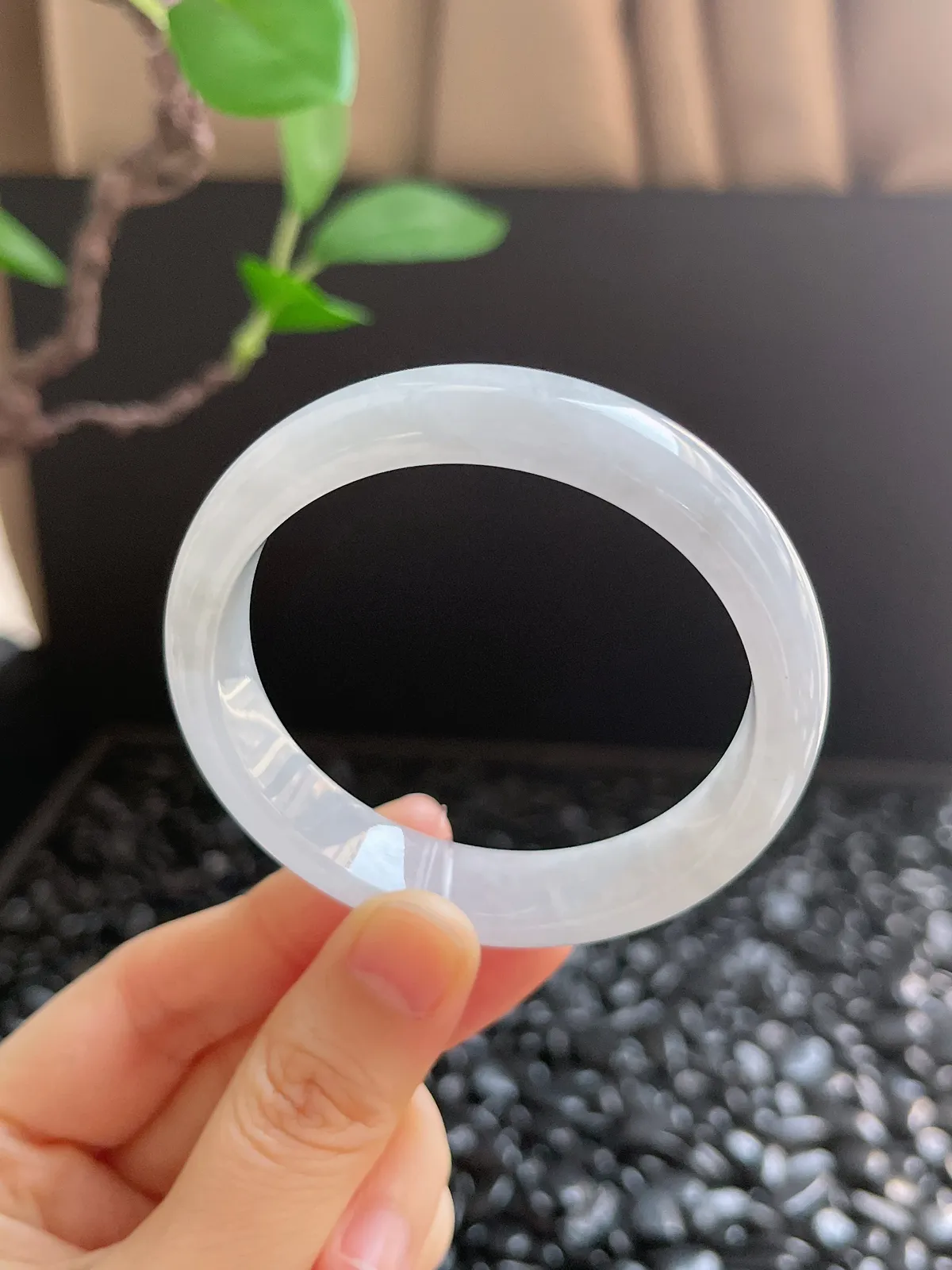 正圈52圈口，翡翠冰糯种白色手镯