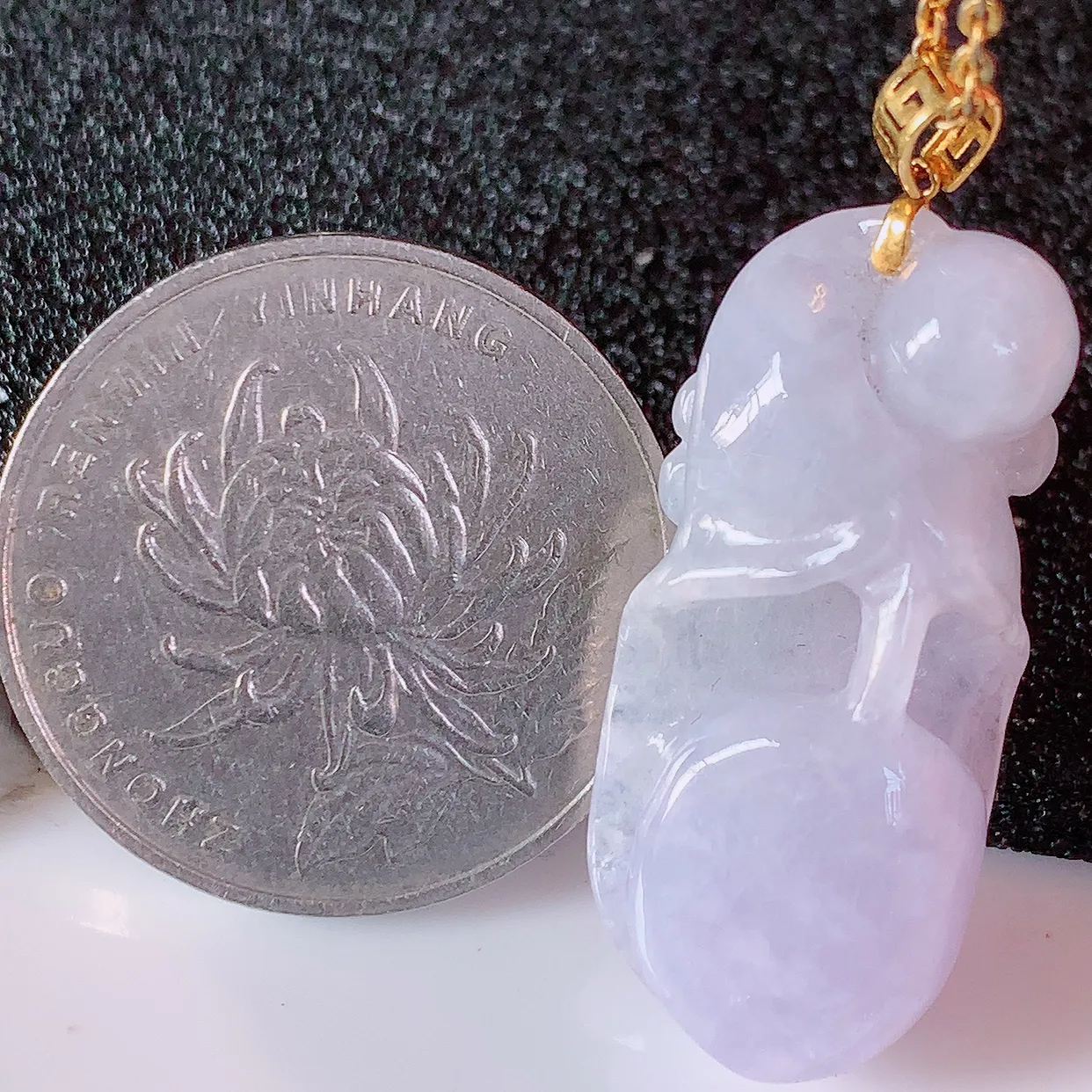 18k金镶嵌冰润紫罗兰翡翠玉兰花吊坠，款式新颖时尚，日常百搭的款。清秀高雅，佩戴优雅高贵！#41.26