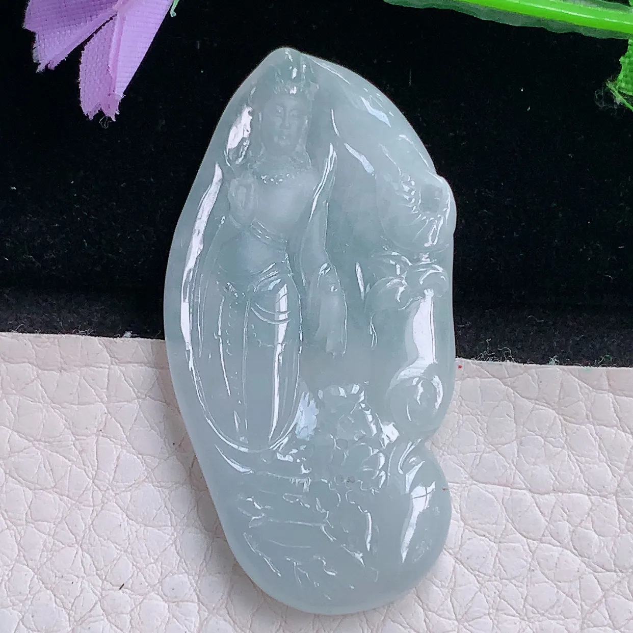 py实拍52*25.2*4.8缅甸翡翠精雕蓝韵立体普贤菩萨玉项坠 玉挂件