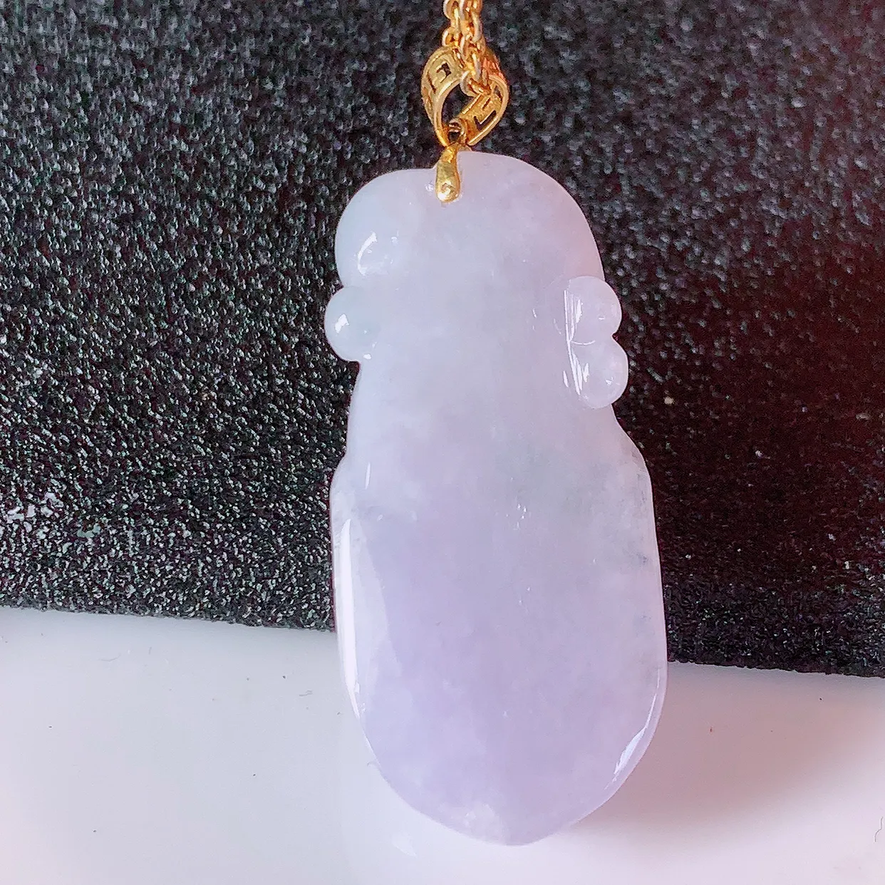 18k金镶嵌冰润紫罗兰翡翠玉兰花吊坠，款式新颖时尚，日常百搭的款。清秀高雅，佩戴优雅高贵！#41.26