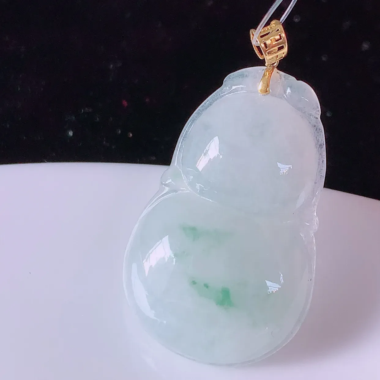 18K金镶嵌冰种飘花翡翠葫芦吊坠，葫芦寓意福禄双全，财源滚滚，品佳品，佩戴效果优雅迷人！#49.2