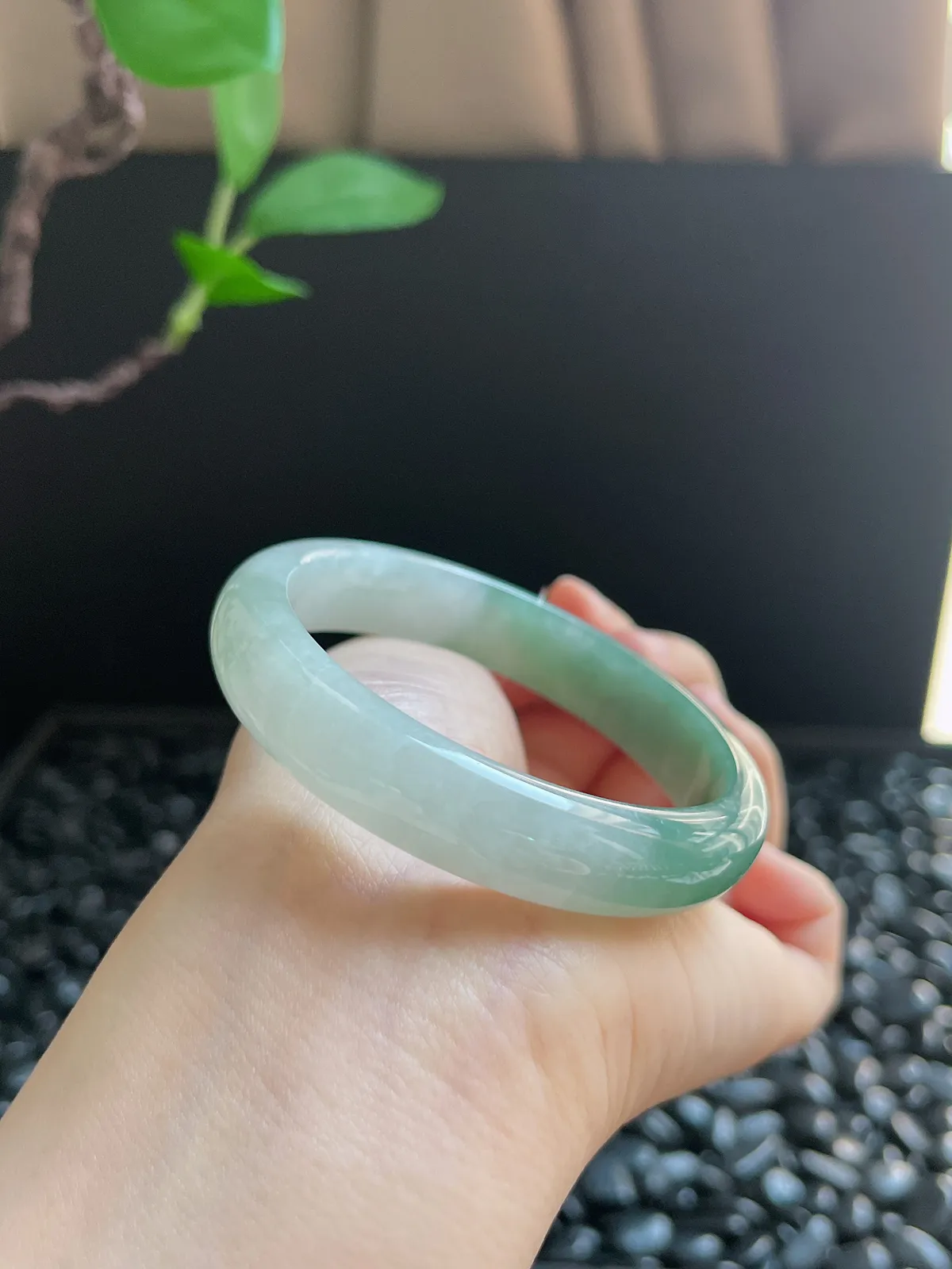 正圈54.8圈口，翡翠冰糯种绿色手镯