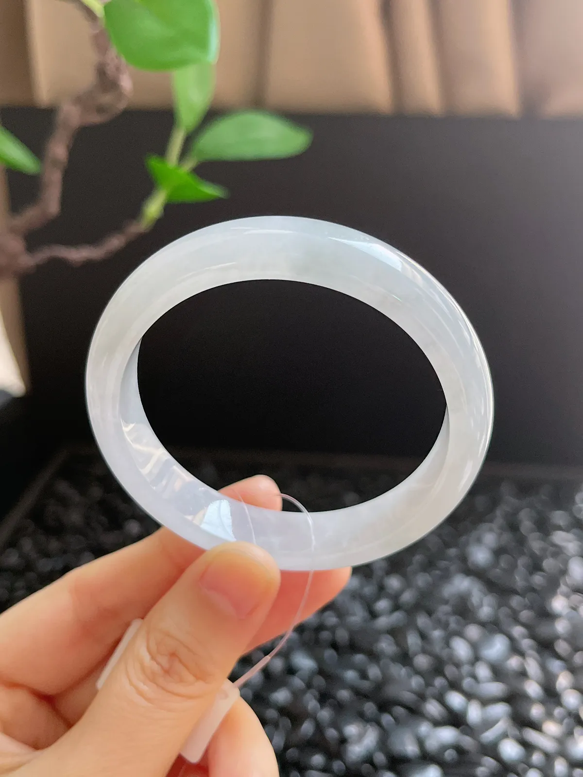 正圈52圈口，翡翠冰糯种白色手镯