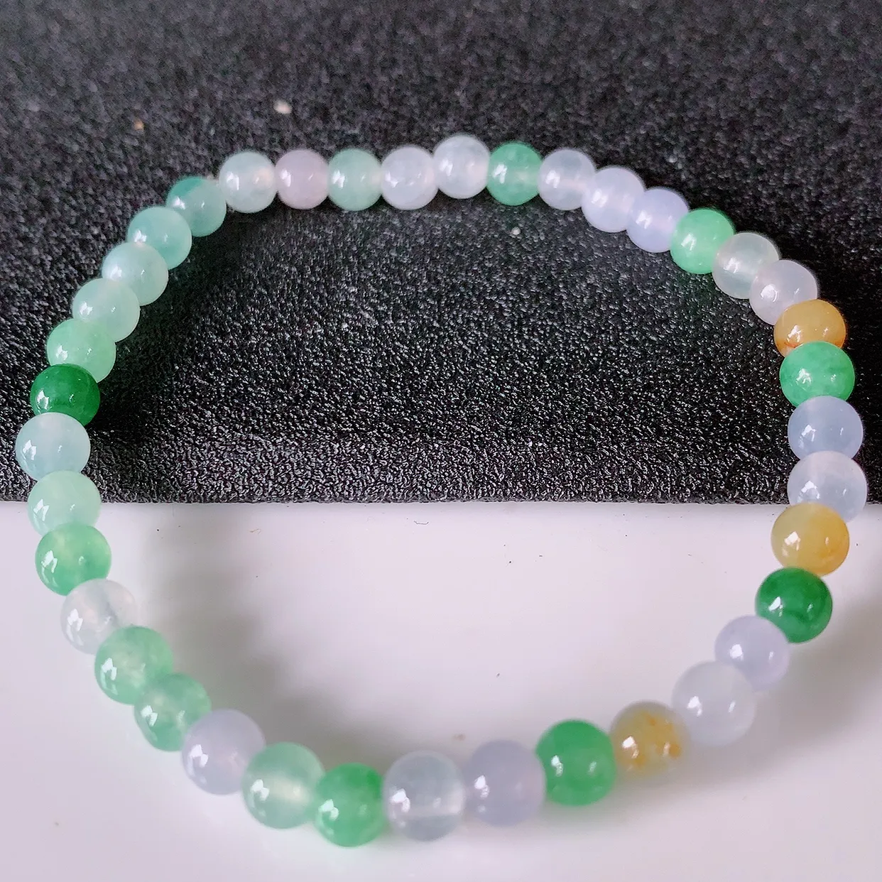 自然光实拍，冰种多宝翡翠手链，多彩翡翠手串，颜色丰富，料子细腻，高档大气， 自戴送礼佳品！#1.30取一尺寸4.8