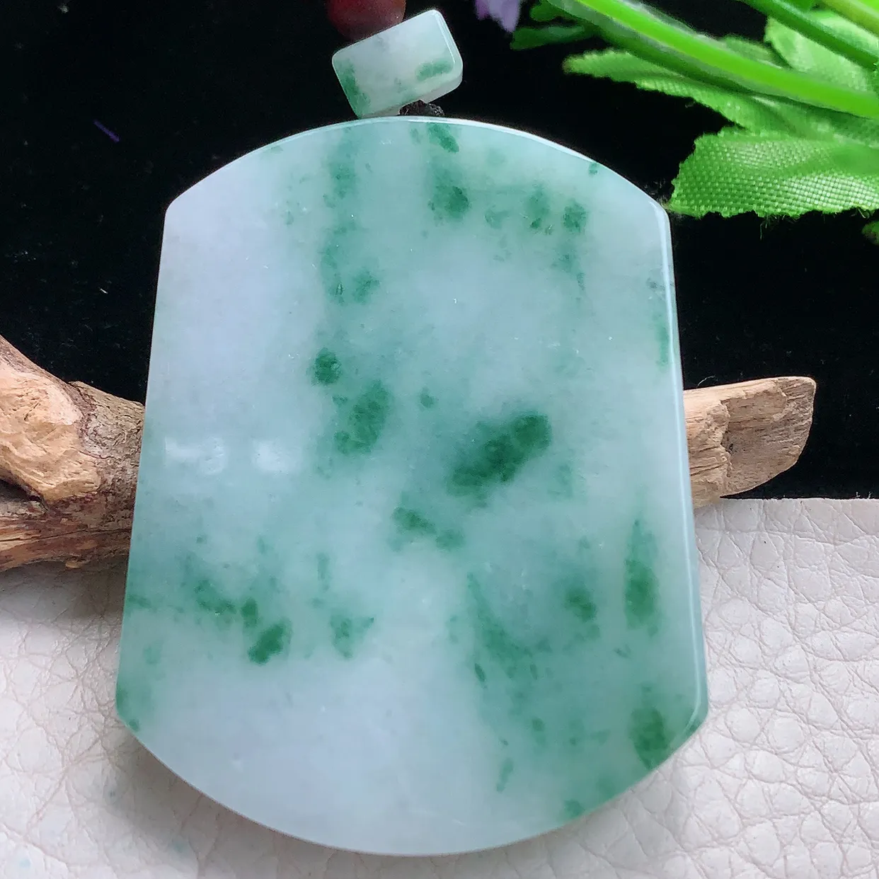 zen实拍54.5*41.2*6.3缅甸翡翠精雕飘花平安无事牌 素面牌玉项坠 玉挂件