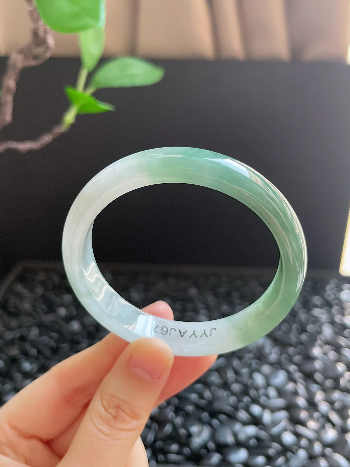 正圈54.8圈口，翡翠冰糯种绿色手镯