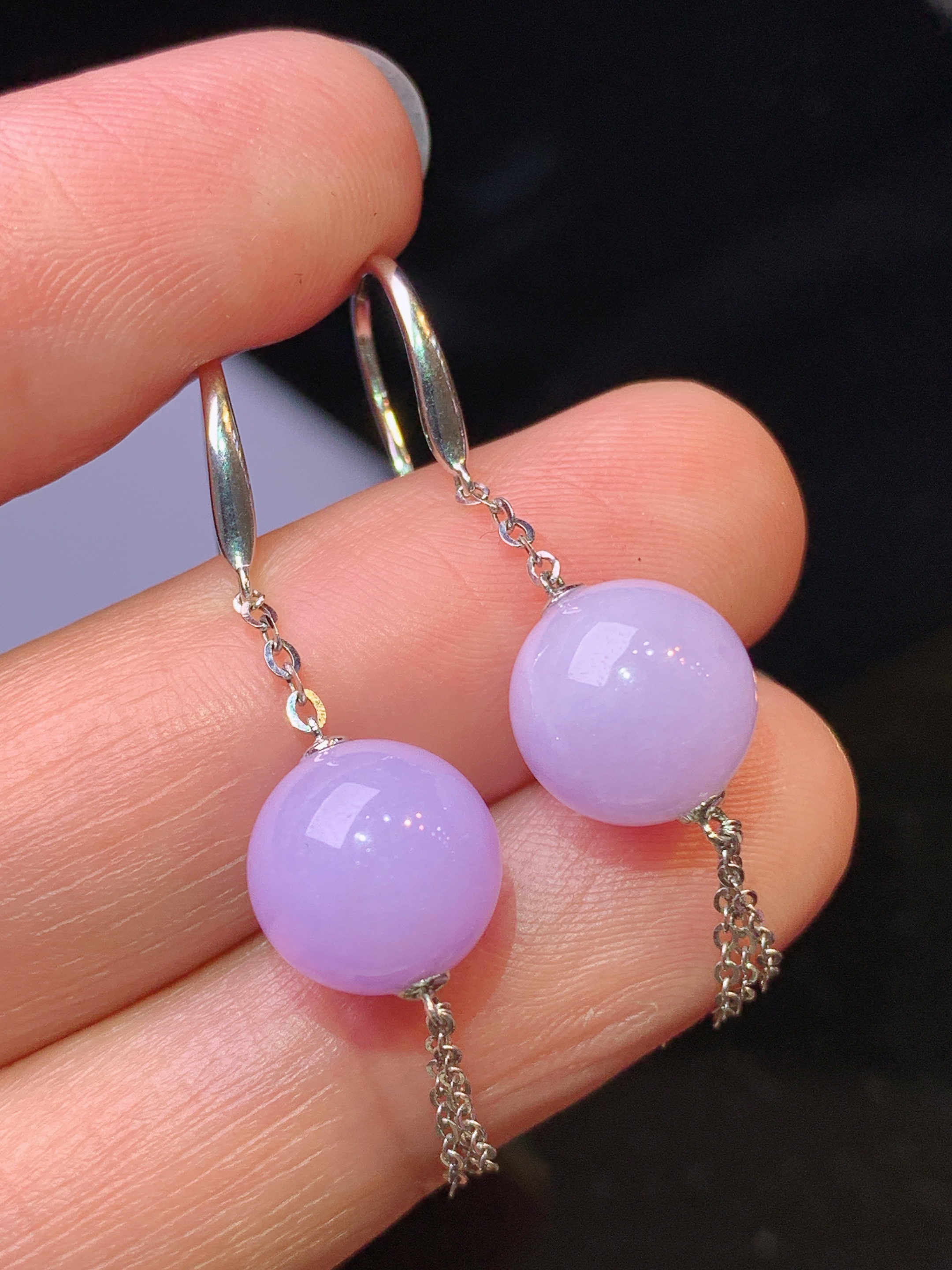 18k金镶嵌紫罗兰圆珠耳坠 玉质细腻 色泽清新艳丽 整体尺寸41*9.3