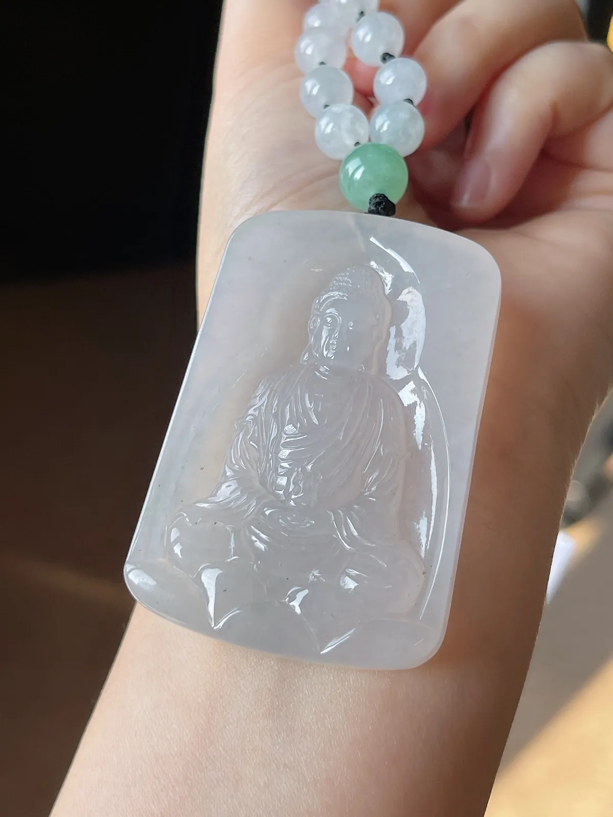 翡翠冰糯种白色吊坠