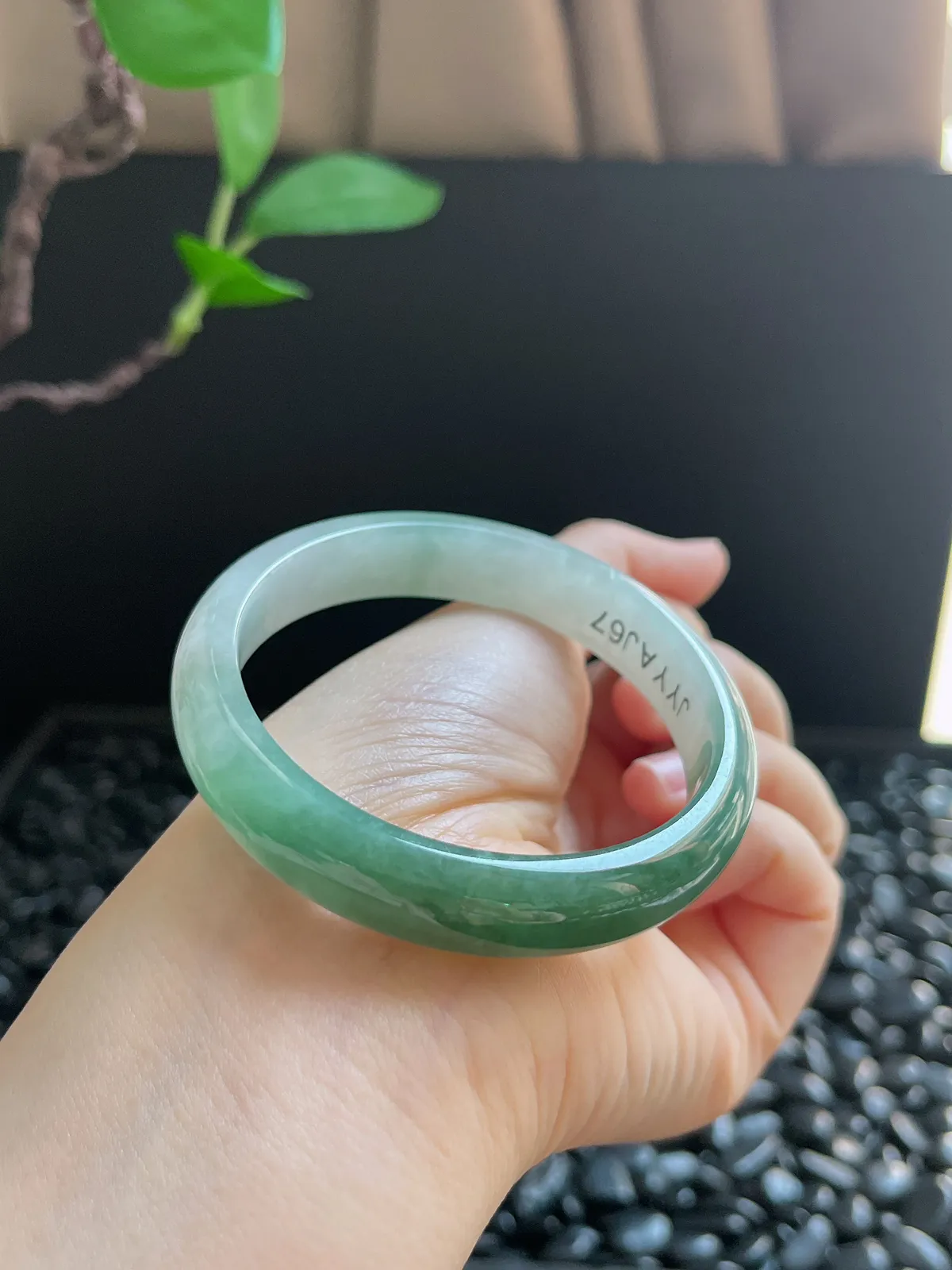 正圈54.8圈口，翡翠冰糯种绿色手镯