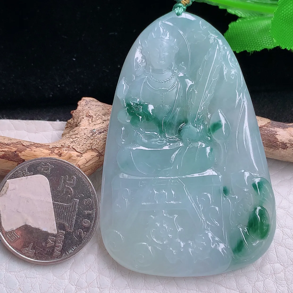 yn实拍63*41.2*5.6缅甸翡翠精雕冰飘花虚空藏 生肖守护神玉项坠 玉挂件