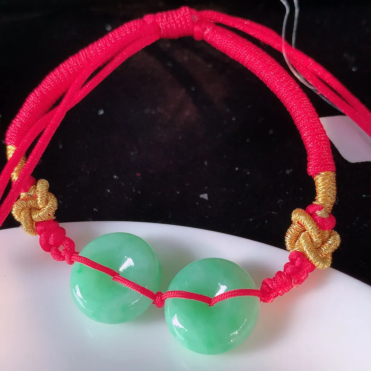 自然光实拍，冰润满绿翡翠平安扣手串手链，种老水足，冰清玉润  颜色漂亮  #49.2取一尺寸15*6.5