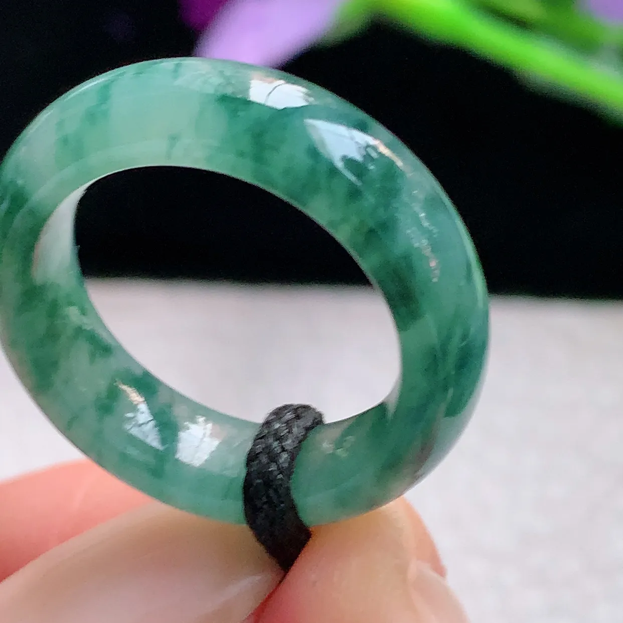 lz实拍17.8*6.2*4缅甸翡翠精雕冰飘花17.8mm内径指环 玉戒指