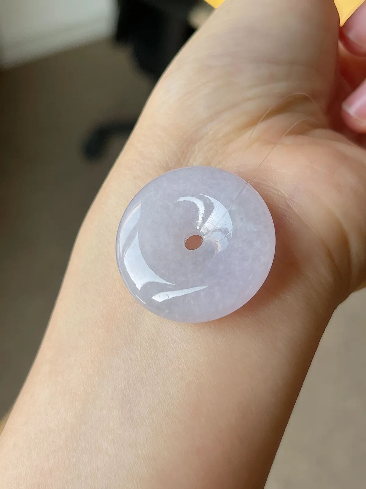 翡翠冰糯种白色平安扣