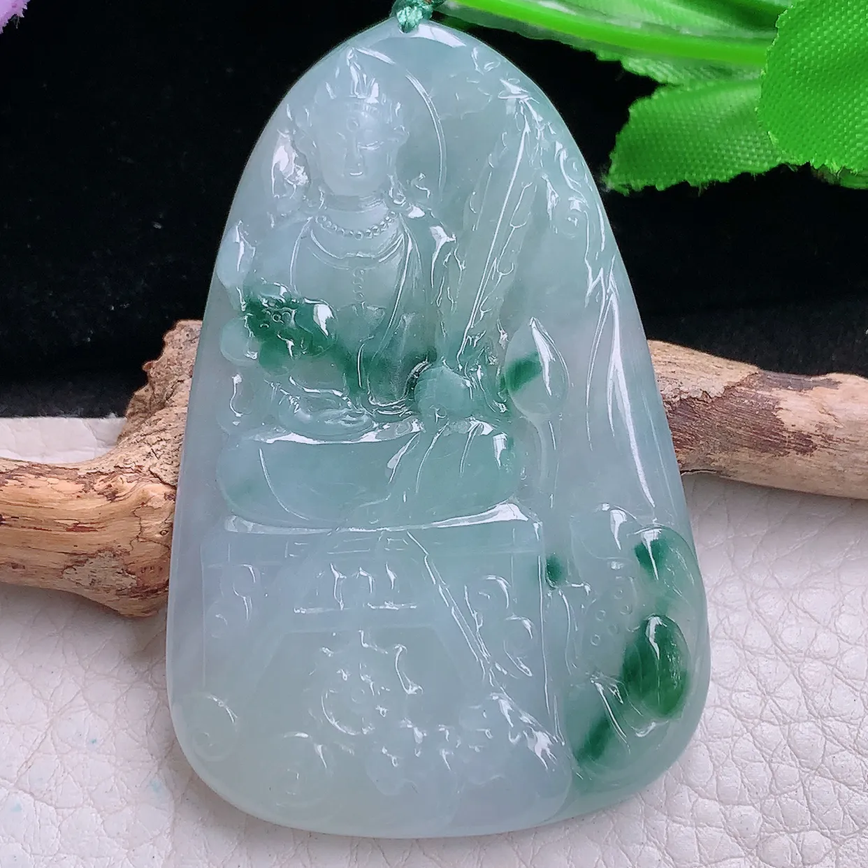 yn实拍63*41.2*5.6缅甸翡翠精雕冰飘花虚空藏 生肖守护神玉项坠 玉挂件